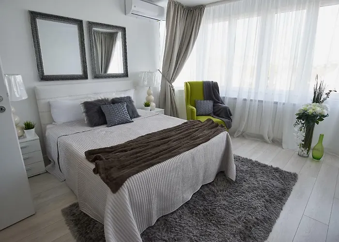 Metropole Old Town Apartman *