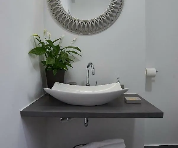Metropole Old Town Apartman *