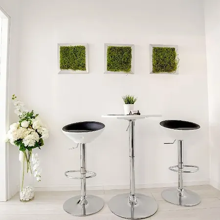 Metropole Old Town Apartment Bucharest