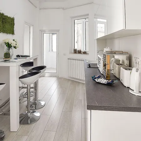 Metropole Old Town Бухарест