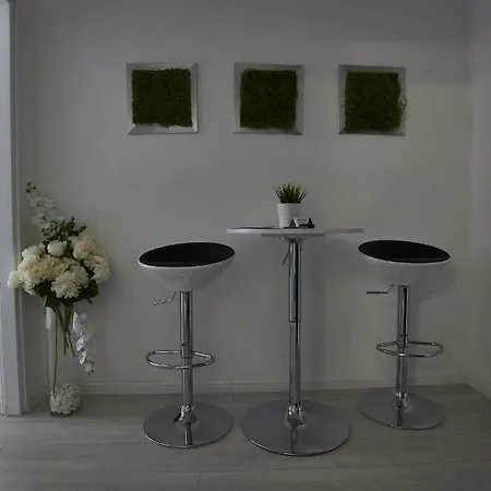 Апартаменты Metropole Old Town *