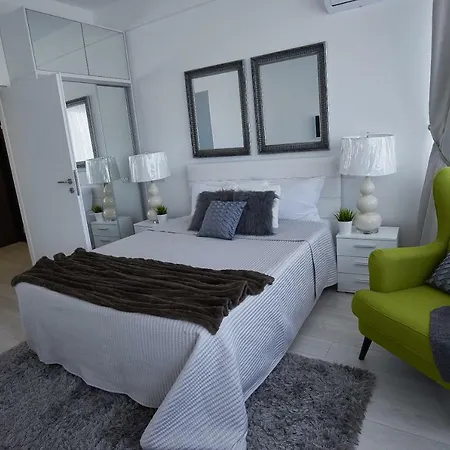 Metropole Old Town Апартаменти