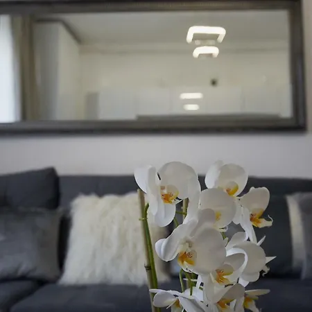 Metropole Old Town Апартаменти *