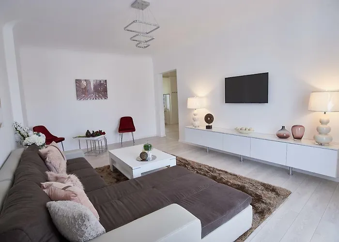 Metropole Old Town *